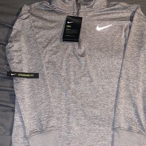 Women’s Nike dry fit pullover